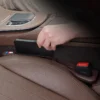 Comble-Vide Siège E46 — Stop Chutes & Rangement Latéral