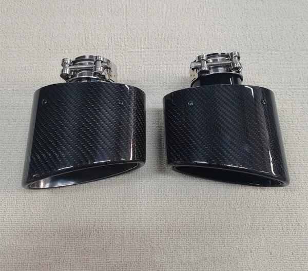 Embout d'échappement carbone finition Track pour BMW E46